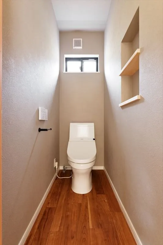 【トイレ】<br>シンプル、清潔感なトイレ。